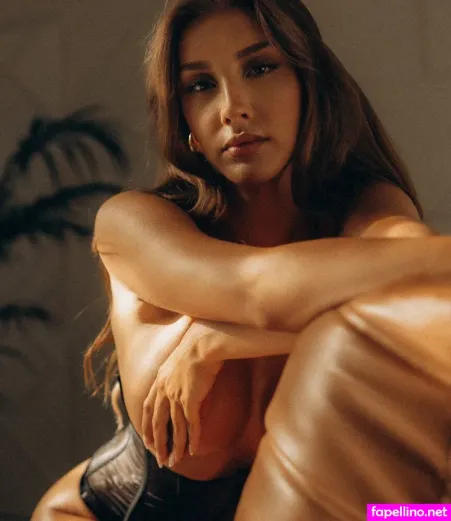 Julia Polowczyk OnlyFans Thumbnail #8tLHiYULaw