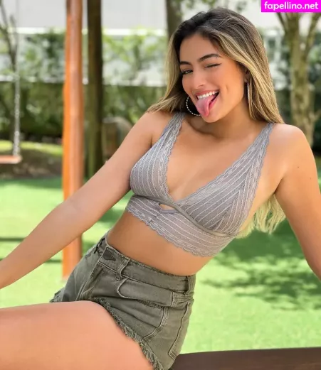 Julia Puzzuoli OnlyFans Thumbnail #teQhs4Daz5