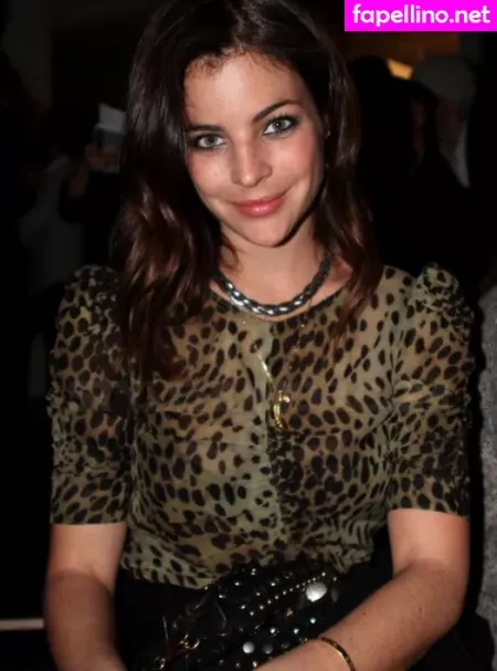Julia Restoin Roitfeld Main Profile Photo