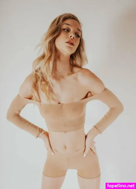 Julia Rilynn Greenhalgh OnlyFans Thumbnail #FdgzS2nB5U