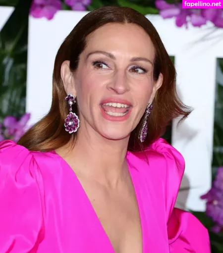 Julia Roberts OnlyFans Thumbnail #jumM5dUAWe