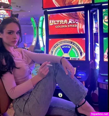 Julia Roman OnlyFans Thumbnail #lgBrp2zeSw