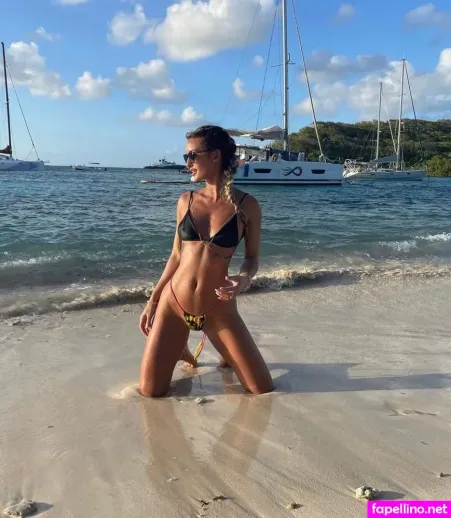 Julia Rose OnlyFans Thumbnail #95I82UYMyF