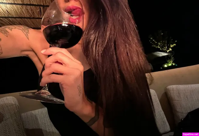Julia Sampaio 1 OnlyFans Thumbnail #5tQaQcl9k9