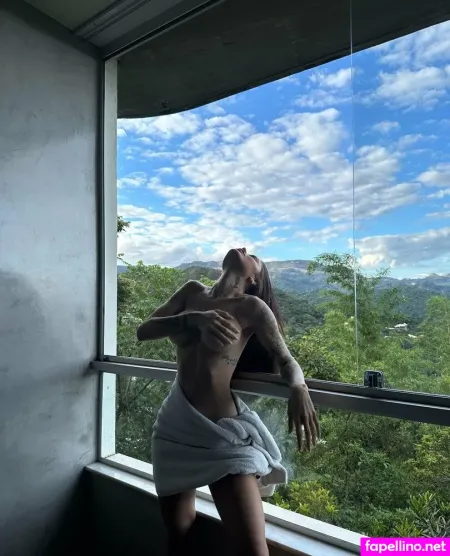 Julia Sampaio 1 OnlyFans Thumbnail #7fB1Edz66u