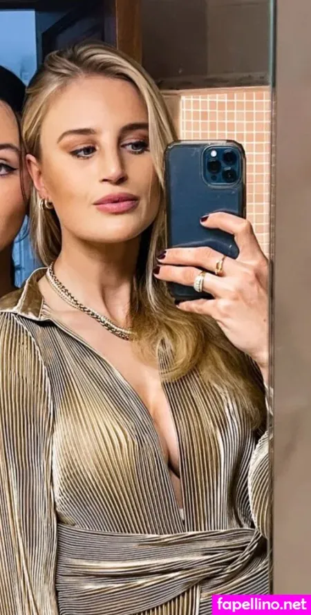 Julia Schacht OnlyFans Thumbnail #m0XvMsuP9a