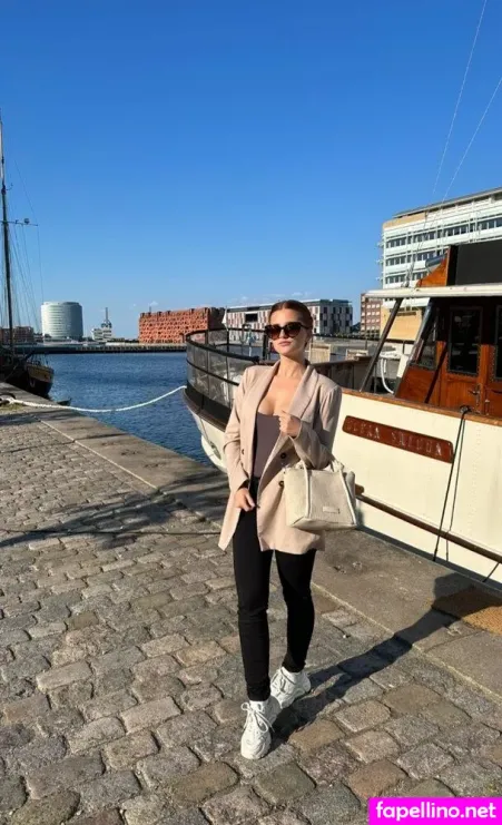 Julia Schulze OnlyFans Thumbnail #YVjPiU4LFA