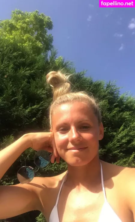 Julia Simic OnlyFans Thumbnail #4amUkEGjj7