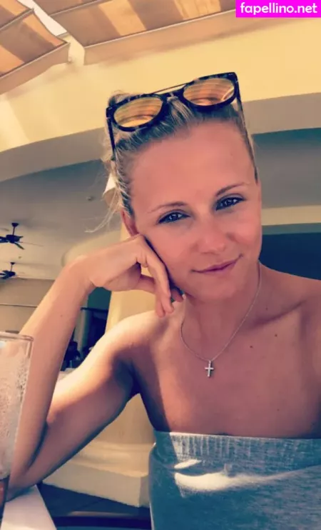 Julia Simic OnlyFans Thumbnail #hCv7B7LV4J