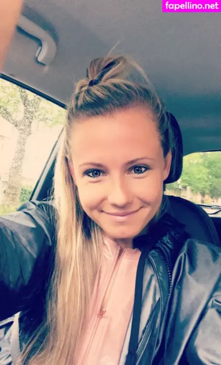 Julia Simic OnlyFans Thumbnail #uGhQVaTt23