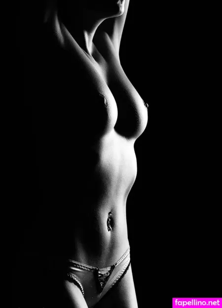 Julia Smolik OnlyFans Thumbnail #dxRN37b76b