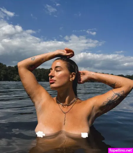 Julia Sophie OnlyFans Thumbnail #4gd8YKVKY0