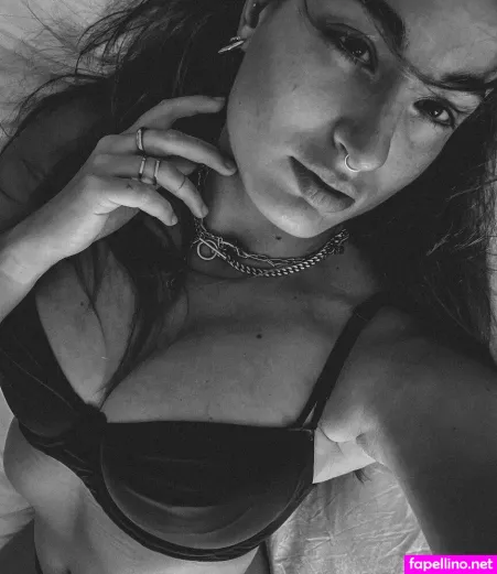 Julia Sophie OnlyFans Thumbnail #ETm39l3ihH