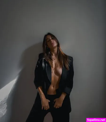 Julia Sophie OnlyFans Thumbnail #QNzxWWrbGA