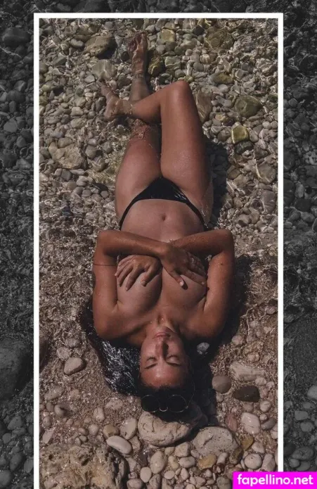 Julia Sophie OnlyFans Thumbnail #muSXj8Fbom