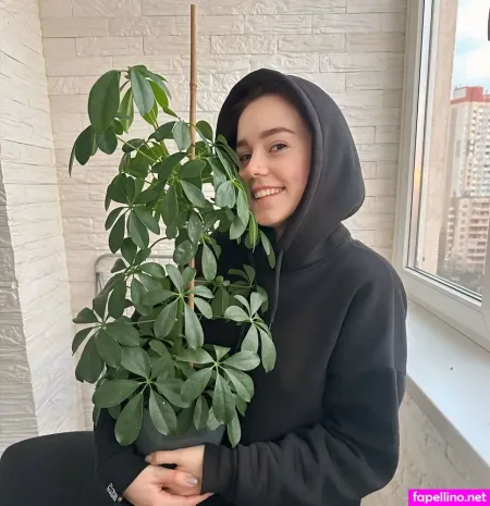 Julia Sweets OnlyFans Thumbnail #bQHmc97cCF