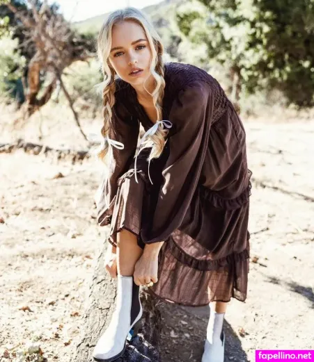 Julia Tychoniewicz OnlyFans Thumbnail #GvccLGQXFX