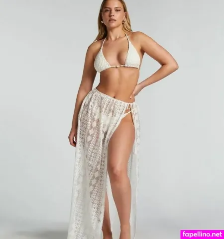 Julia Van Hest OnlyFans Thumbnail #LYxcf60oNc