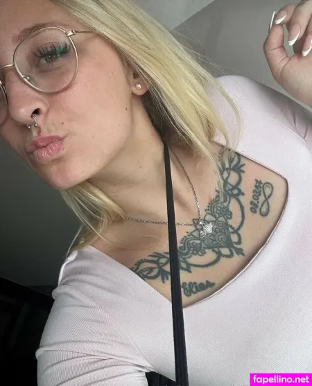 Julia Vernunft OnlyFans Thumbnail #tGa23xqKGk