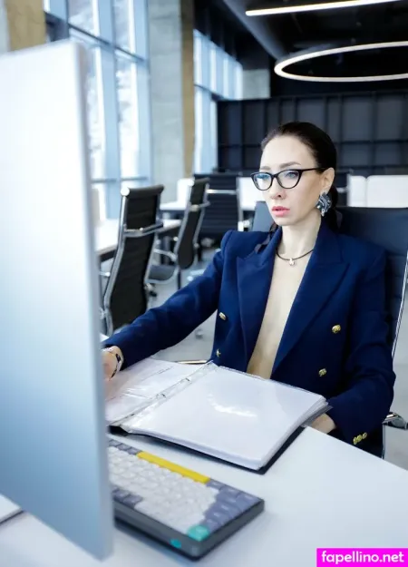 Julia Werber OnlyFans Thumbnail #s44KnZqvBH