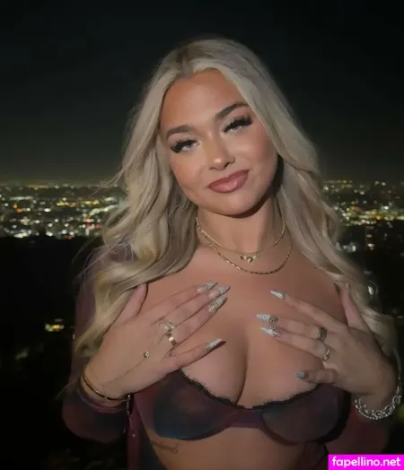 Julia Whiteeee7 OnlyFans Thumbnail #Hg7iOiHbuG