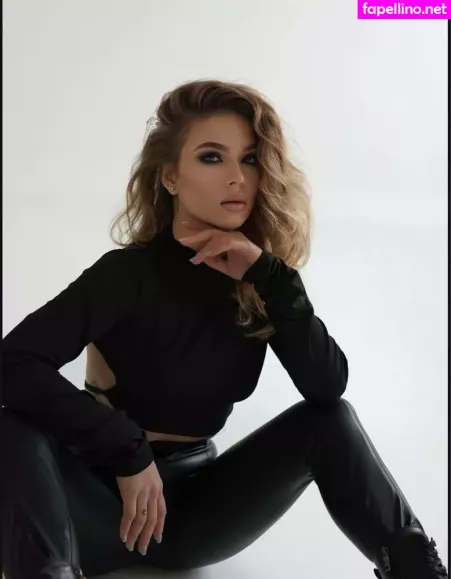 Julia Wind OnlyFans Thumbnail #klUsK4bOY0
