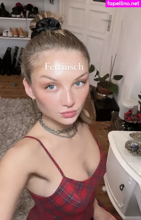 Julia Wulf OnlyFans Thumbnail #A86sgmAzzP