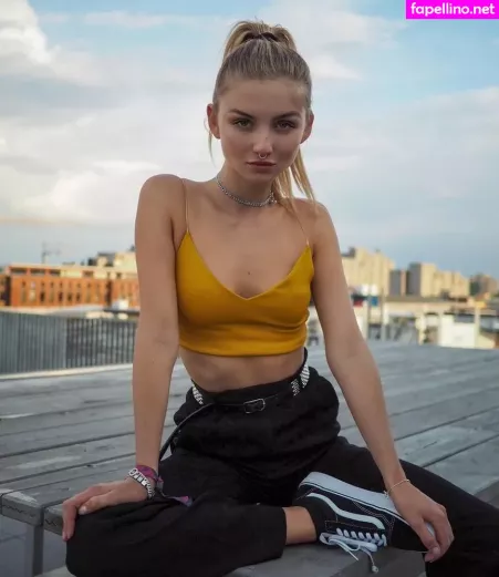 Julia Wulf OnlyFans Thumbnail #p3ZKEThwij