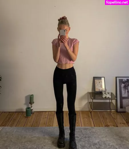 Julia Wulf OnlyFans Thumbnail #tpKUR9HI4Q