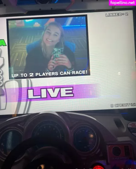 Julia OnlyFans Thumbnail #9OjgSzXTXg