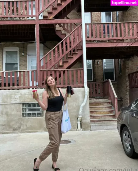 Julia OnlyFans Thumbnail #D5z77TRipn