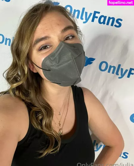 Julia OnlyFans Thumbnail #FfCcP7UiwE