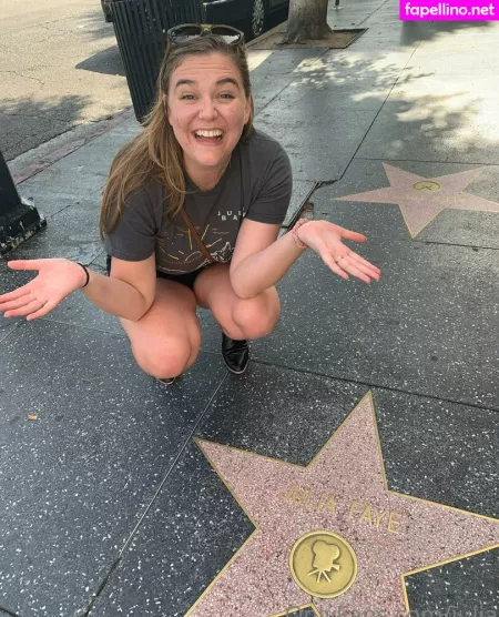 Julia OnlyFans Thumbnail #SrZqIB9NYh