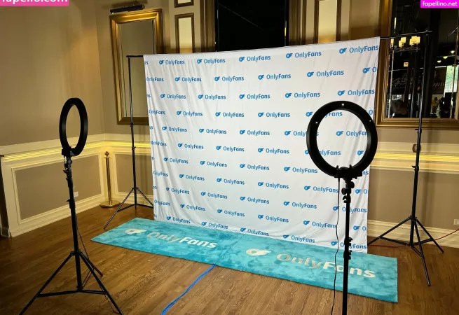 Julia OnlyFans Thumbnail #hVgRDZoUKj