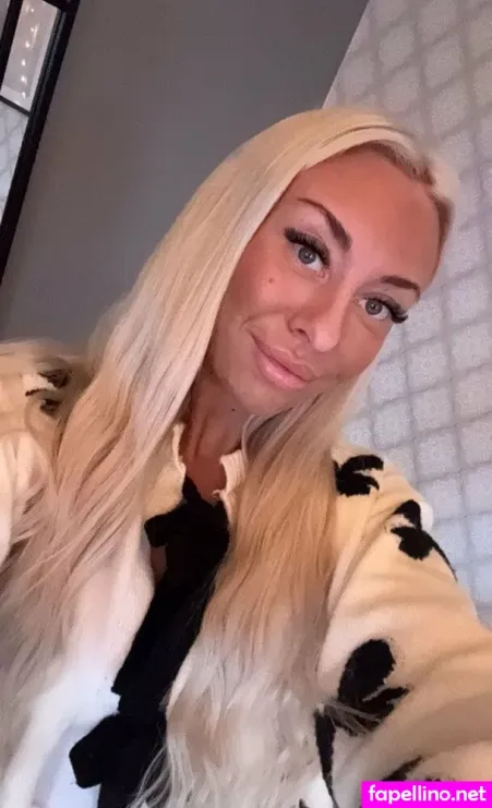 Juliaaswe OnlyFans Thumbnail #TZJlMYDhD0