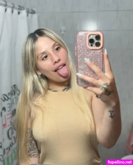 Juliababyxx Main Profile Photo