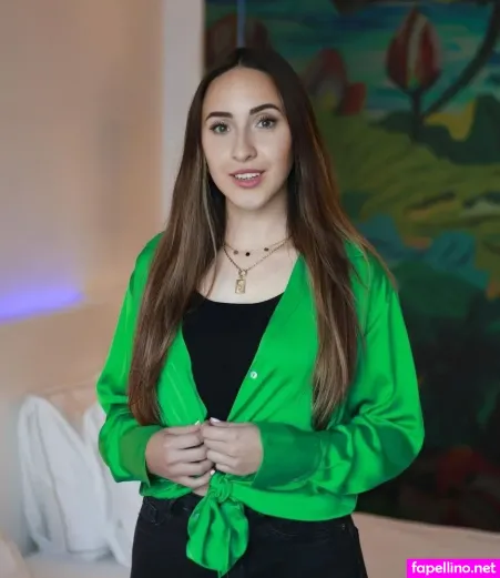 Juliabellax OnlyFans Thumbnail #56x0zmi3fQ