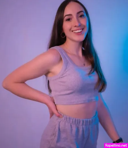 Juliabellax OnlyFans Thumbnail #5oihDNw2wv