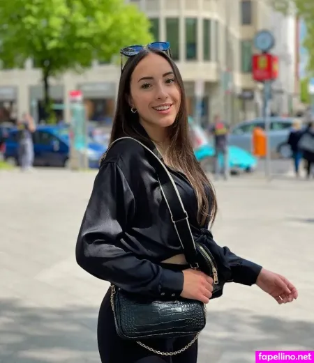 Juliabellax OnlyFans Thumbnail #6ZoSyaHaFp