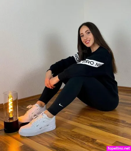 Juliabellax OnlyFans Thumbnail #EOIYEioz31