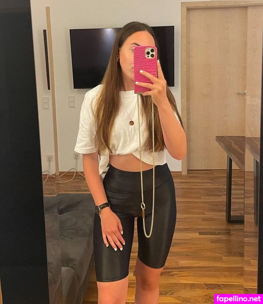 juliabellax Nude Leaked OnlyFans Photo #FrQ3u2pFpV