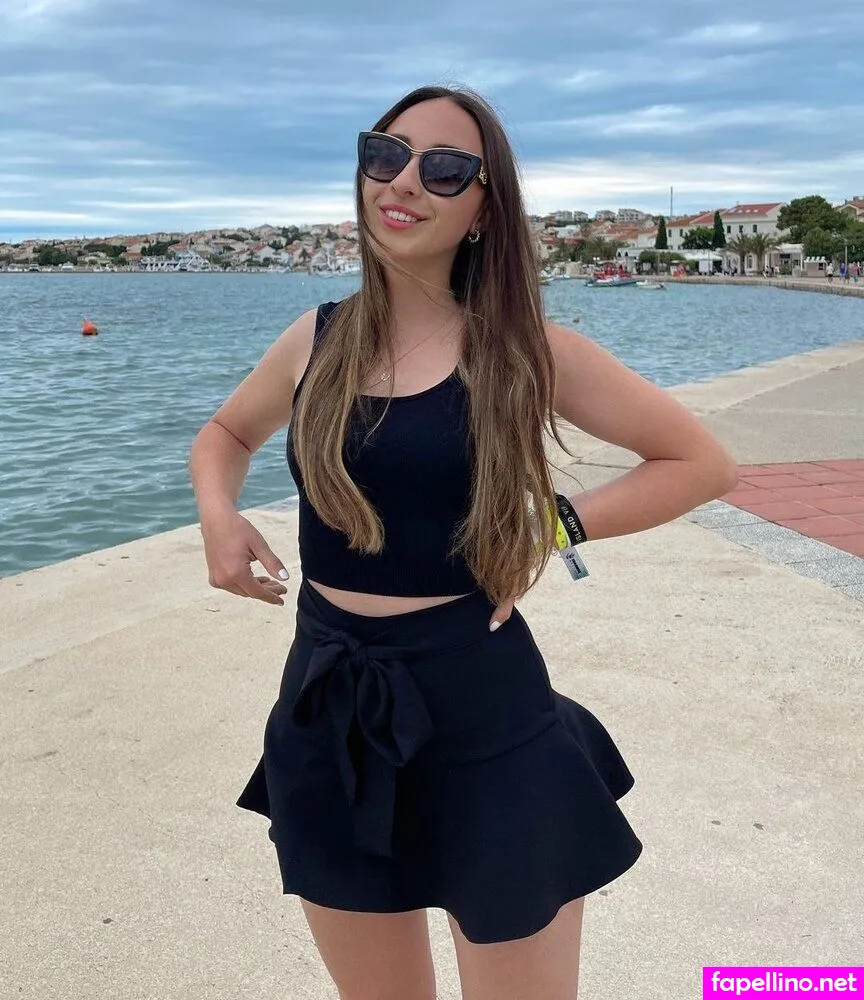 juliabellax Nude Leaked OnlyFans Photo #O31PK2cpXx