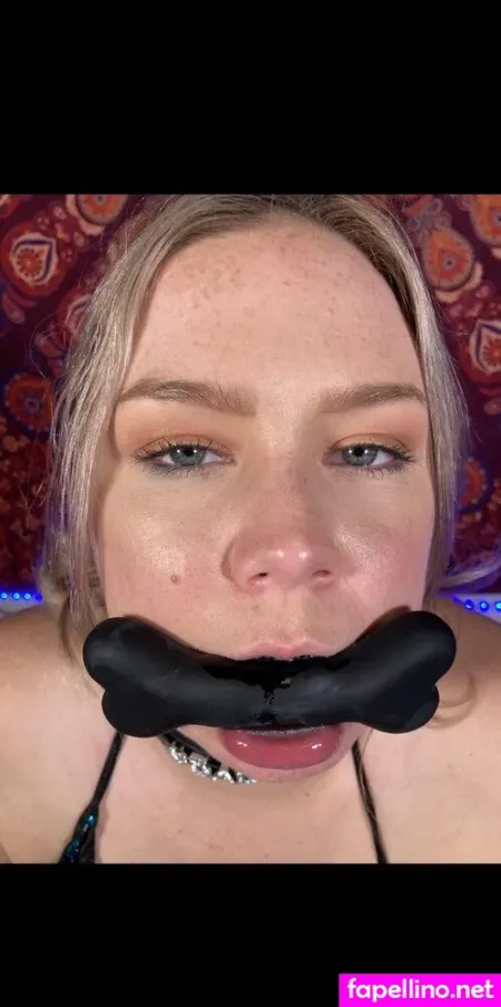 Juliagooliaa OnlyFans Thumbnail #yzaXwDeu9b