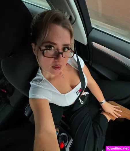 Juliahaxo OnlyFans Thumbnail #yUsqYNJ6jX