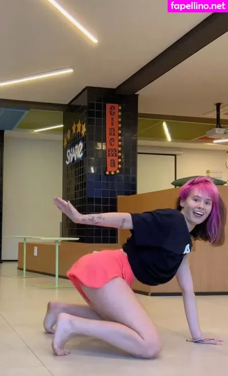 Juliakbarni OnlyFans Thumbnail #8qQaQjmVhx