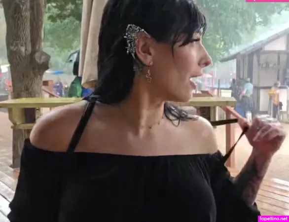 Juliakins OnlyFans Thumbnail #Py7pVB3OHV