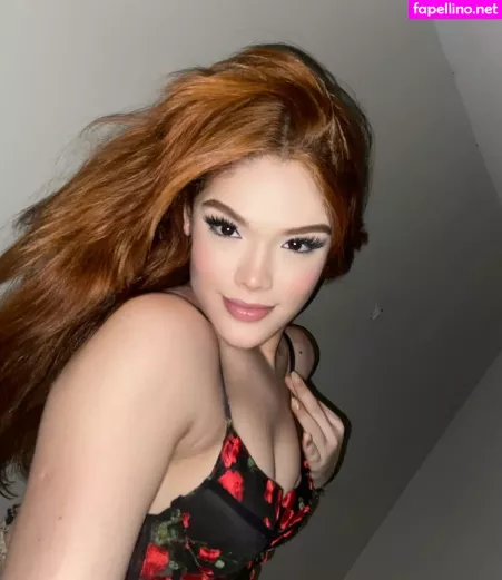 Julialeonez OnlyFans Thumbnail #hsopQtUDHw