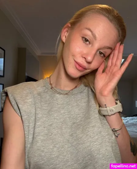 Julialoveeee OnlyFans Thumbnail #hRb6baAydZ