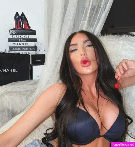 Julialynnsandoval OnlyFans Thumbnail #bAaRglhRy9