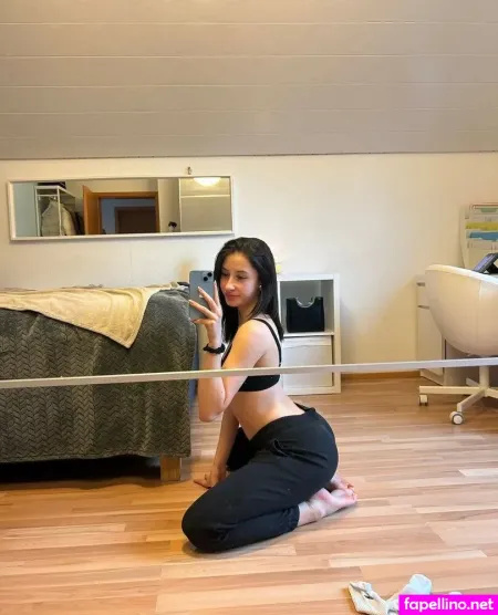 Juliamariino OnlyFans Thumbnail #KjzE9RIquz
